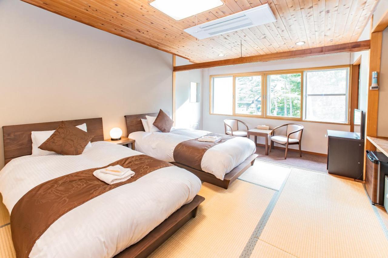 Bed and Breakfast Nomad Хакуба Екстер'єр фото
